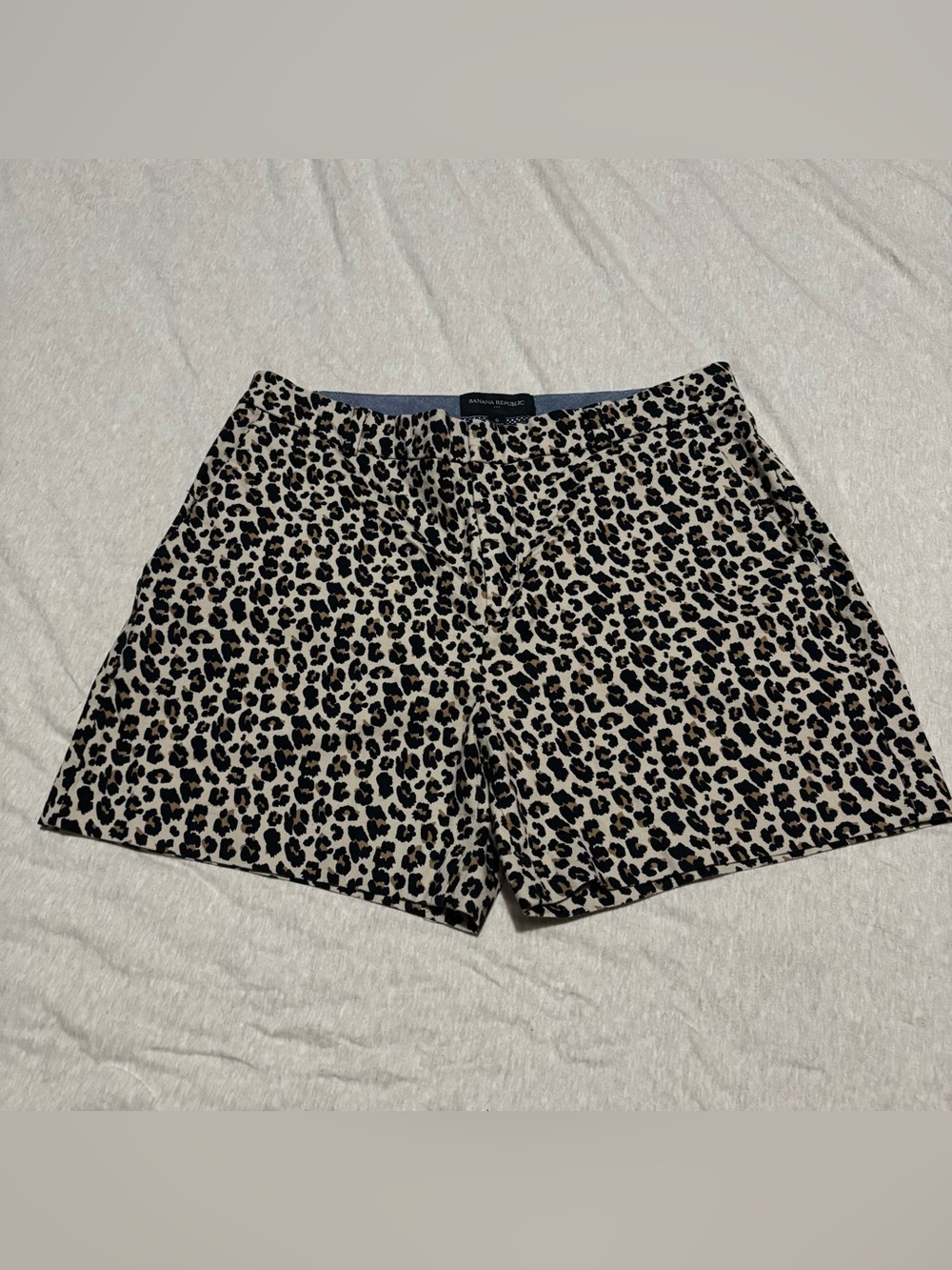 Banana Republic Leopard Print Chino Tailored Shorts - Size 6